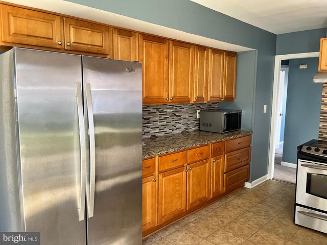 54 MIDDLETON LN, Willingboro, NJ 08046