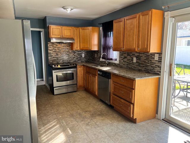 54 MIDDLETON LN, Willingboro, NJ 08046