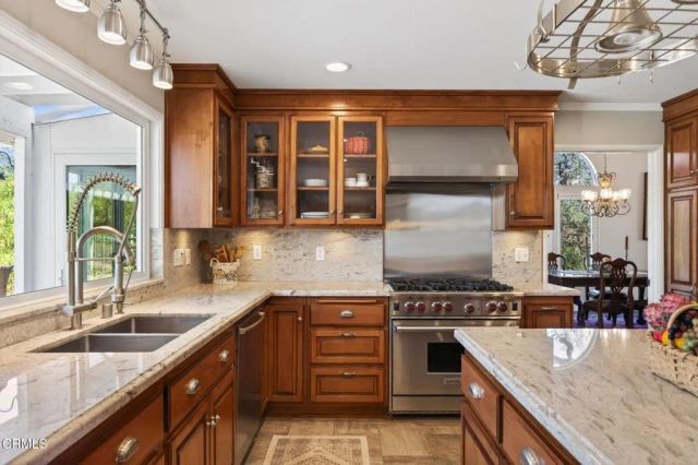 550 Buckboard Lane, Ojai, CA 93023