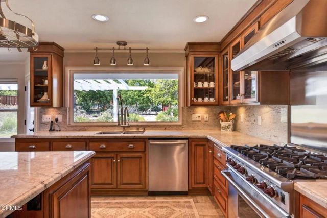 550 Buckboard Lane, Ojai, CA 93023