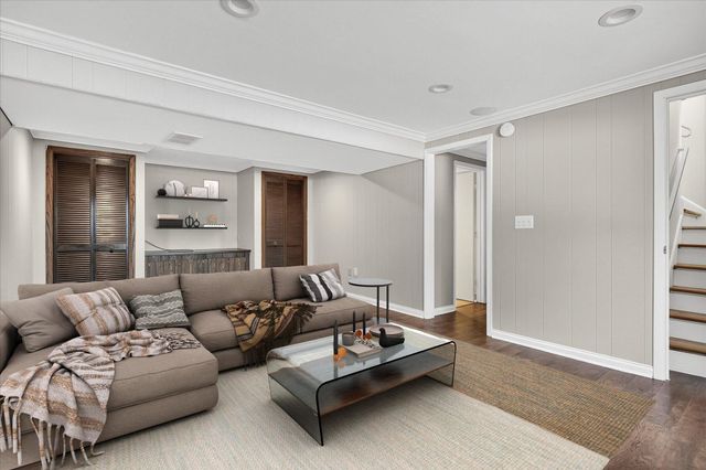 4600 Boone Avenue N, New Hope, MN 55428