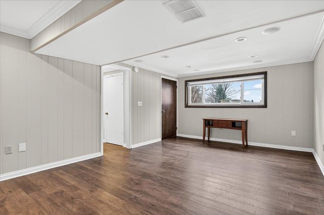 4600 Boone Avenue N, New Hope, MN 55428