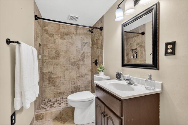 4600 Boone Avenue N, New Hope, MN 55428