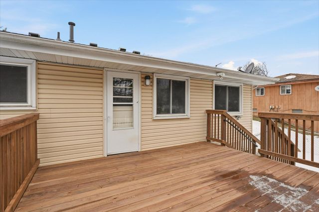 4600 Boone Avenue N, New Hope, MN 55428