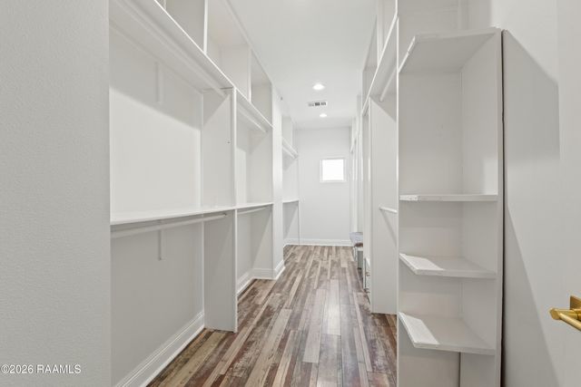 102 Stonehurst Drive, Youngsville, LA 70592