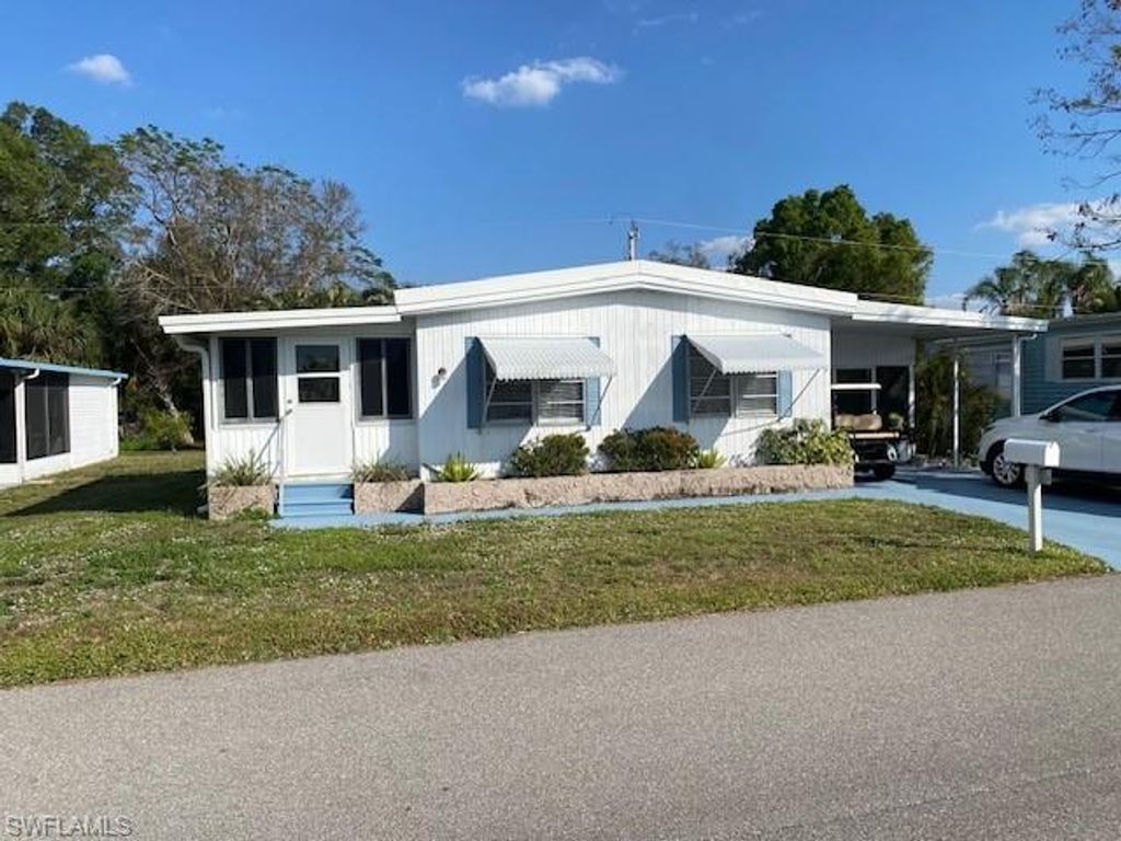 2738 Indianwood DR, NORTH FORT MYERS, FL 33917 — exterior