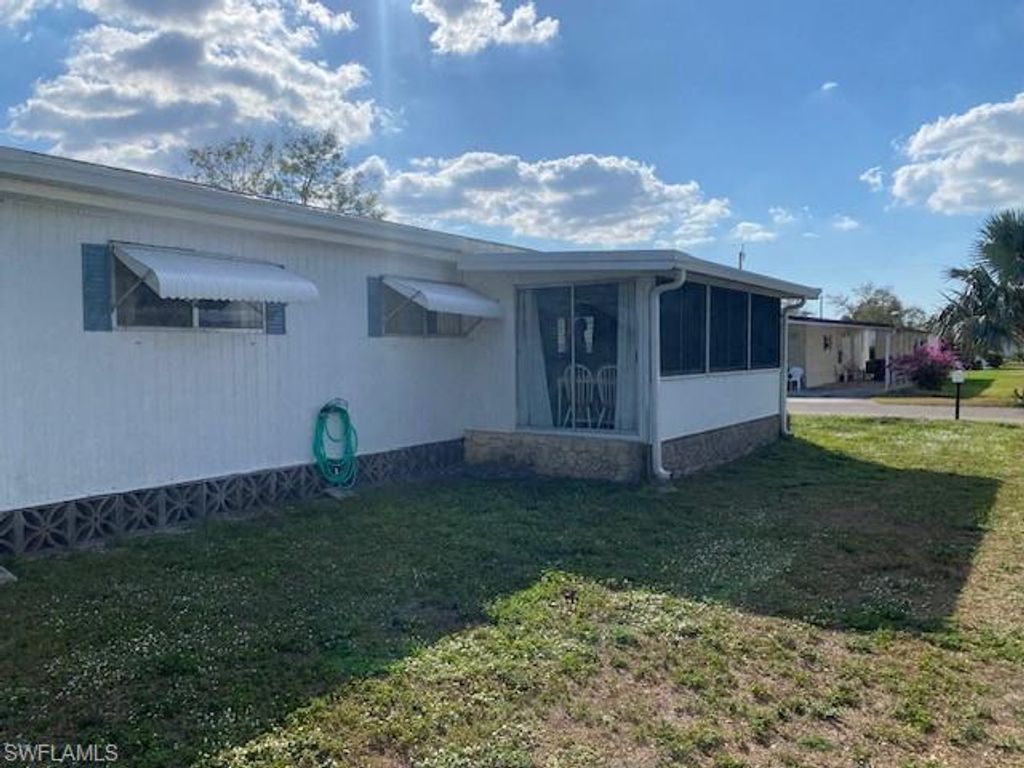2738 Indianwood DR, NORTH FORT MYERS, FL 33917 — photo 4