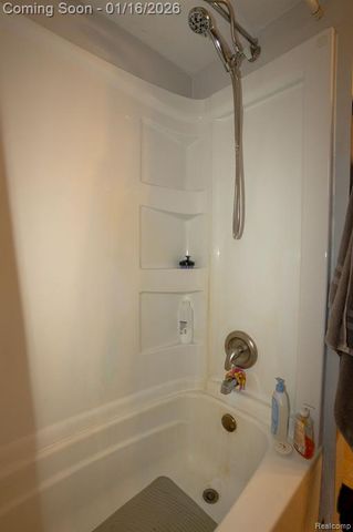 1636 Inner Drive, Ortonville, MI 48462