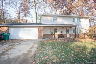 1636 Inner Drive, Ortonville, MI 48462
