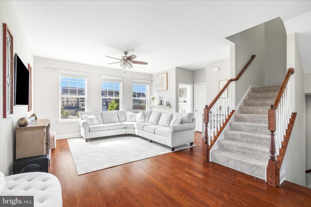 Image 10 of property listing at 4668 CAMBRIA RD, Frederick, MD 21703