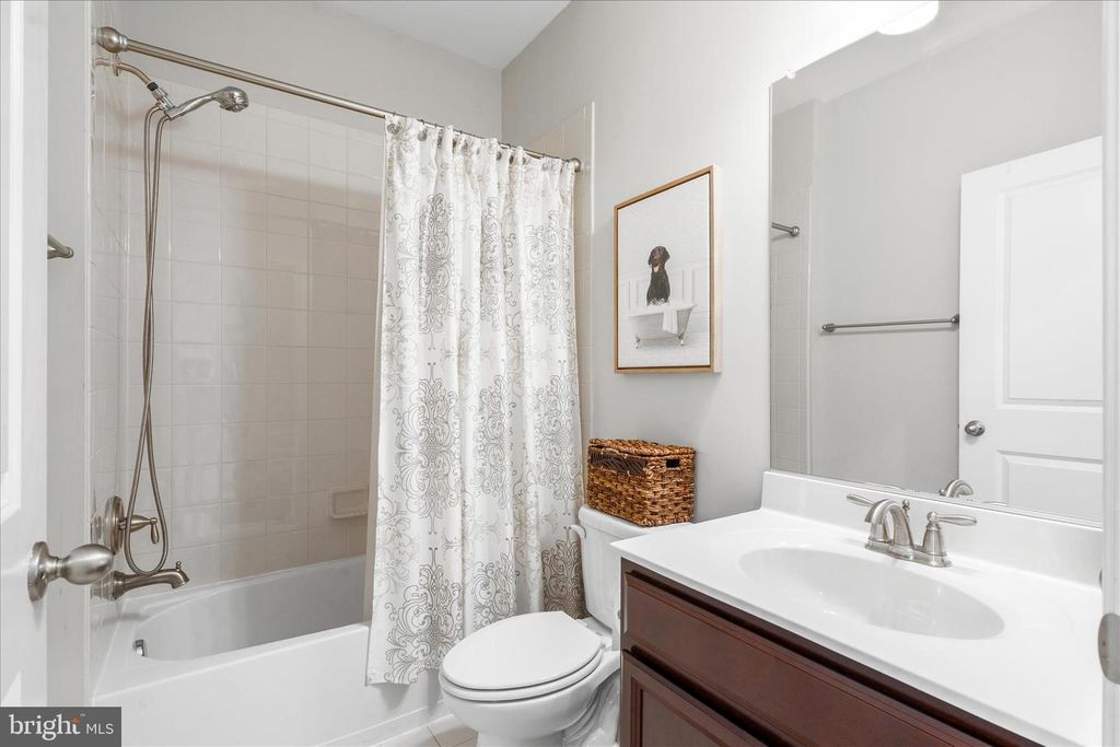 Image 28 of property listing at 4668 CAMBRIA RD, Frederick, MD 21703