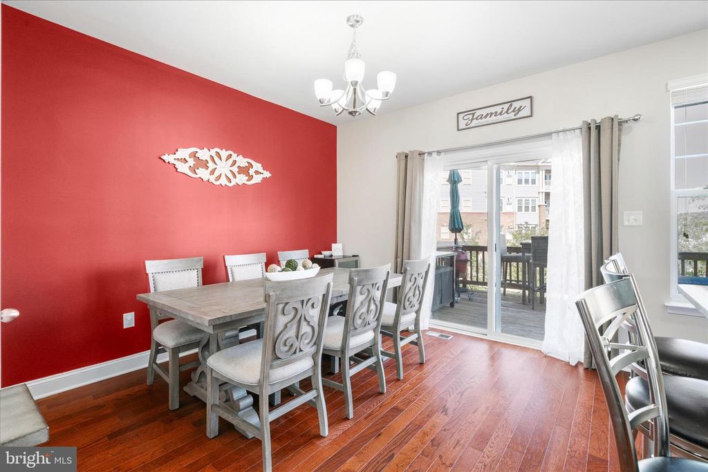 Image 8 of property listing at 4668 CAMBRIA RD, Frederick, MD 21703