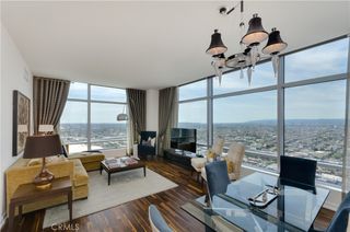 900 W Olympic Boulevard 32B, Los Angeles, CA 90015