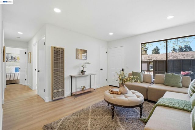 267 Famoso Plz, Union City, CA 94587