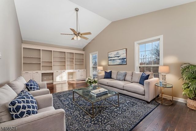 215 Kuhl Rd, Raritan Twp., NJ 08822