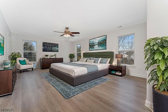 215 Kuhl Rd, Raritan Twp., NJ 08822