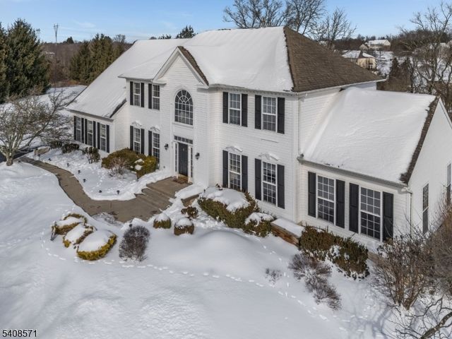 215 Kuhl Rd, Raritan Twp., NJ 08822