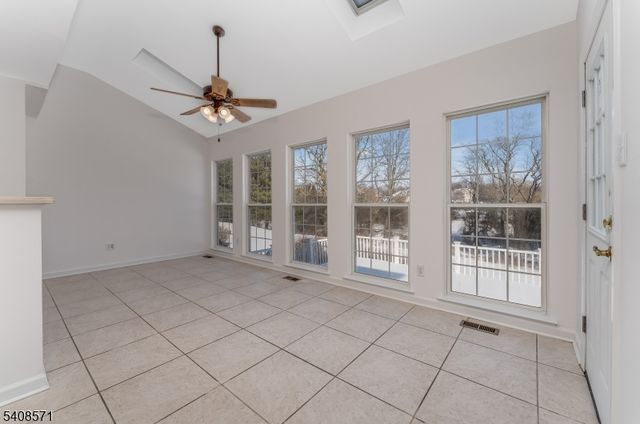 215 Kuhl Rd, Raritan Twp., NJ 08822