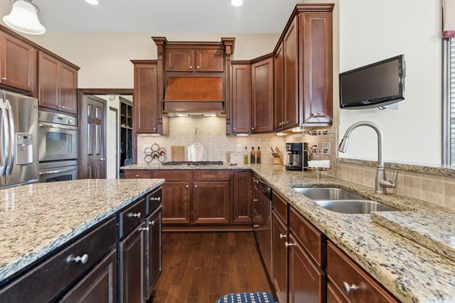 4550 Village Club Drive, Powell, OH 43065