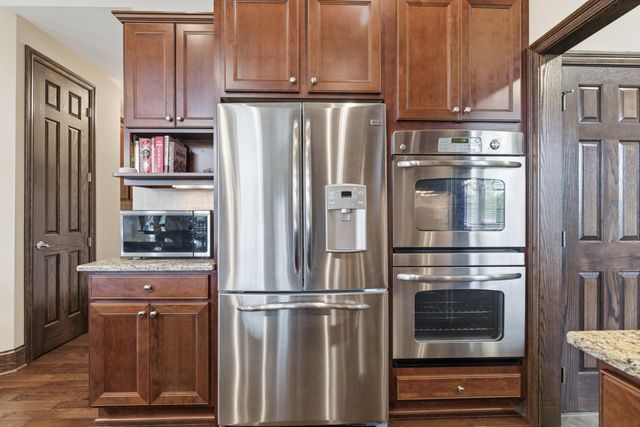 4550 Village Club Drive, Powell, OH 43065