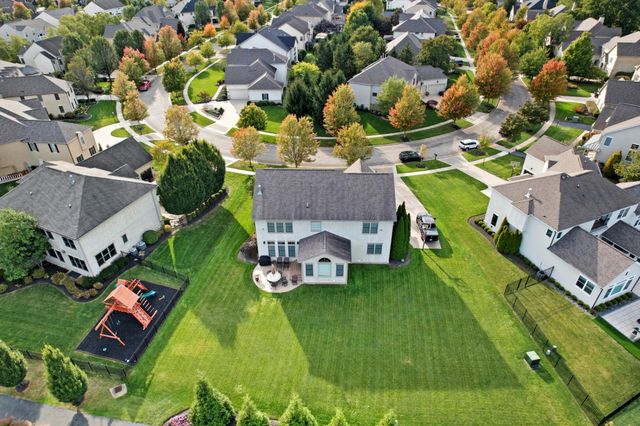 4550 Village Club Drive, Powell, OH 43065