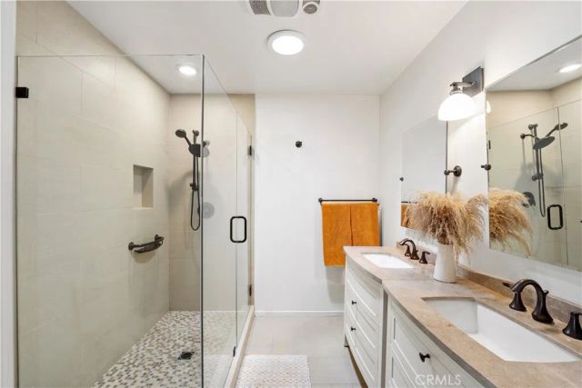 24537 Dry Canyon Cold Creek Road, Calabasas, CA 91302