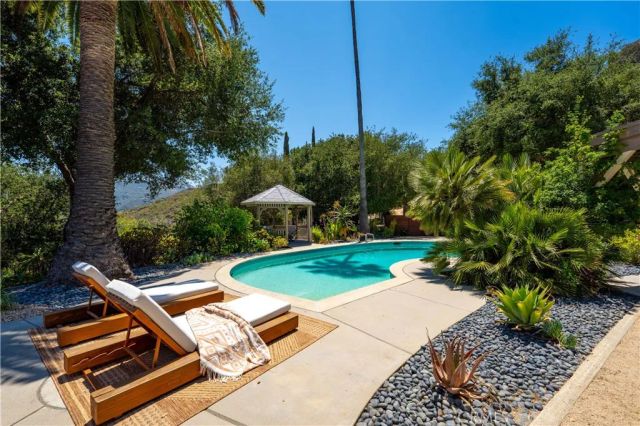 24537 Dry Canyon Cold Creek Road, Calabasas, CA 91302