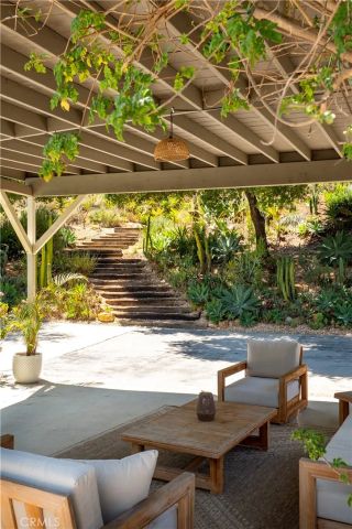 24537 Dry Canyon Cold Creek Road, Calabasas, CA 91302