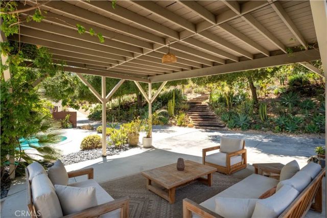24537 Dry Canyon Cold Creek Road, Calabasas, CA 91302