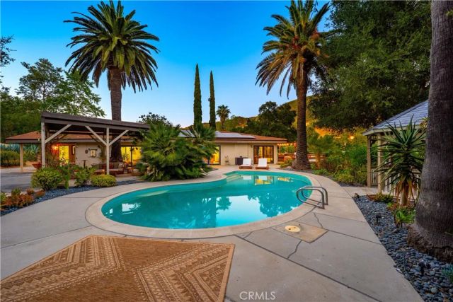 24537 Dry Canyon Cold Creek Road, Calabasas, CA 91302