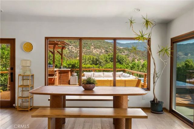 24537 Dry Canyon Cold Creek Road, Calabasas, CA 91302