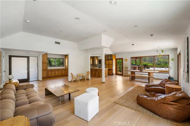 24537 Dry Canyon Cold Creek Road, Calabasas, CA 91302