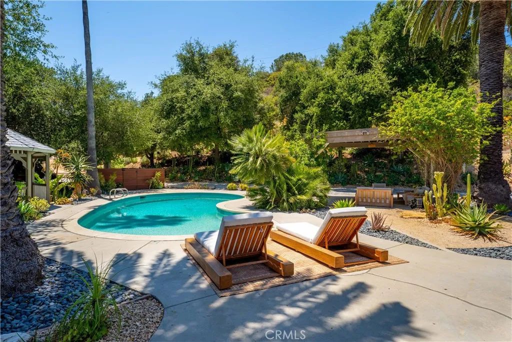 24537 Dry Canyon Cold Creek Road, Calabasas, CA 91302