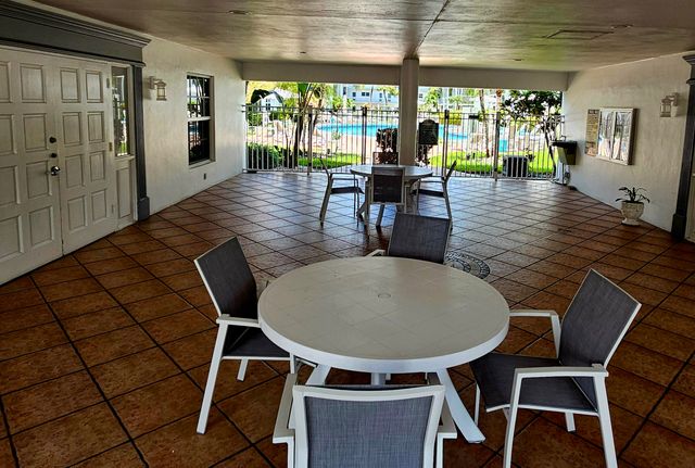 1461 S OCEAN Boulevard 311, Lauderdale-By-The-Sea # 311, Lauderdale By The Sea, FL 33062