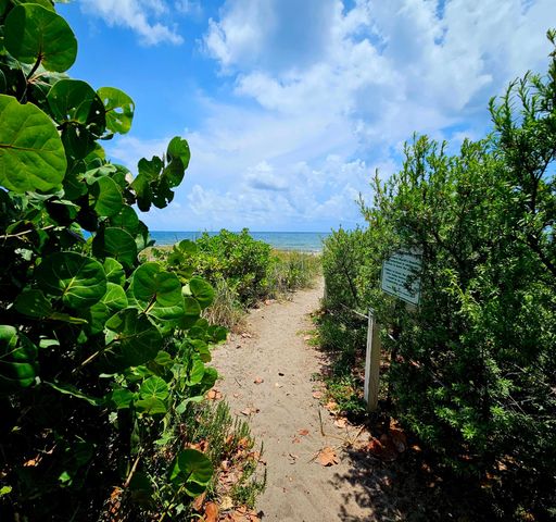 1461 S OCEAN Boulevard 311, Lauderdale-By-The-Sea # 311, Lauderdale By The Sea, FL 33062