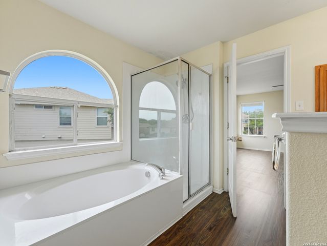 7407 GAMBLE OAK DR, San Antonio, TX 78223