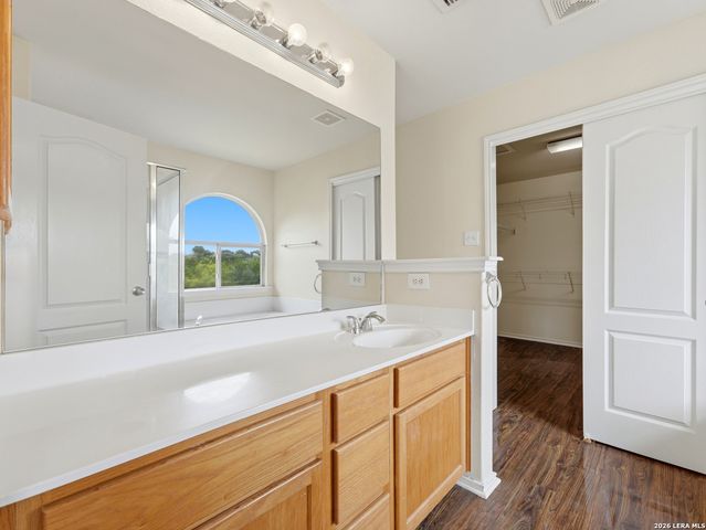 7407 GAMBLE OAK DR, San Antonio, TX 78223