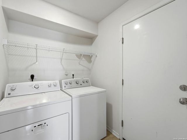 7407 GAMBLE OAK DR, San Antonio, TX 78223