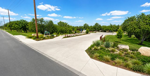 7407 GAMBLE OAK DR, San Antonio, TX 78223