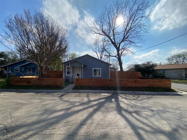 241 Benbo ST, Seguin, TX 78155