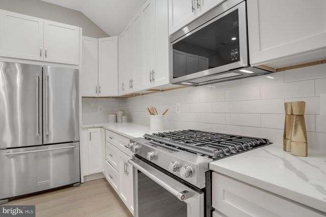 6916 COLUMBIA DR, Alexandria, VA 22307