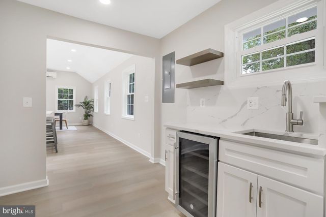 6916 COLUMBIA DR, Alexandria, VA 22307