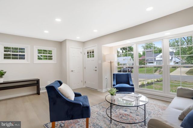 6916 COLUMBIA DR, Alexandria, VA 22307