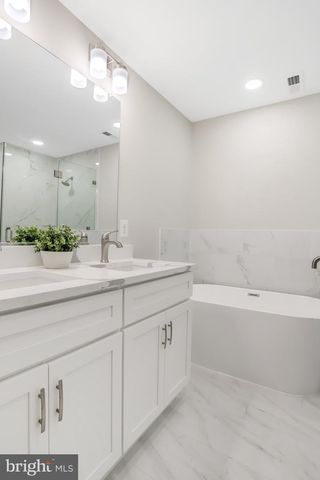 6916 COLUMBIA DR, Alexandria, VA 22307