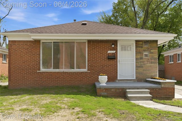 19420 Berg Road, Detroit, MI 48219