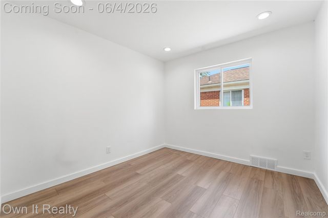 19420 Berg Road, Detroit, MI 48219