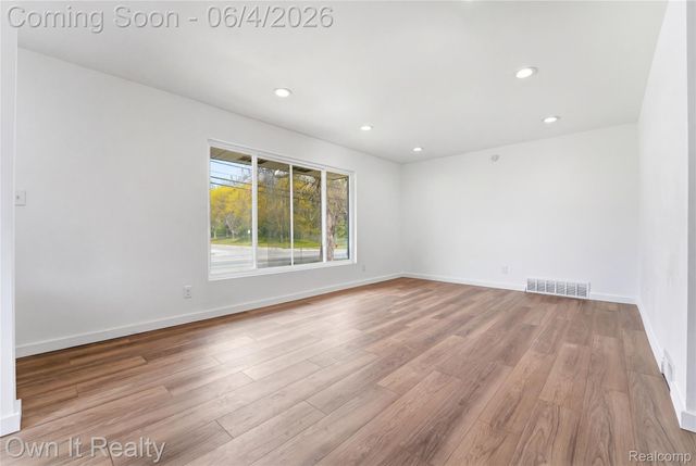 19420 Berg Road, Detroit, MI 48219