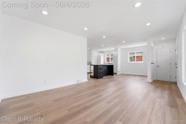 19420 Berg Road, Detroit, MI 48219