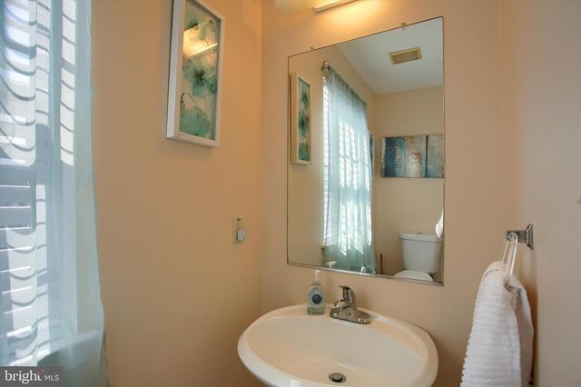 166 COUNTRY RIDGE DR, Red Lion, PA 17356