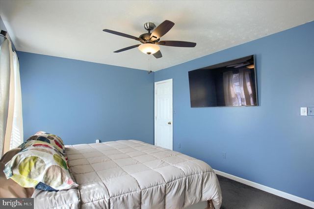 166 COUNTRY RIDGE DR, Red Lion, PA 17356